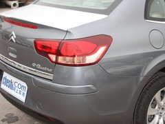 2011款 三厢 1.6L 自动 时尚型