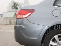 2011款 三厢 1.6L 自动 时尚型