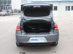 2011款 三厢 1.6L 自动 时尚型