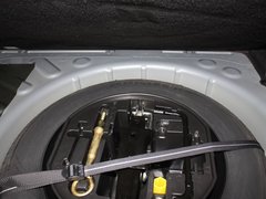 2011款 三厢 1.6L 自动 时尚型