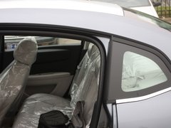 2011款 三厢 1.6L 自动 时尚型