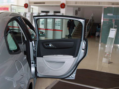 2011款 三厢 1.6L 自动 时尚型