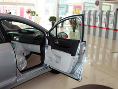 2011款 三厢 1.6L 自动 时尚型