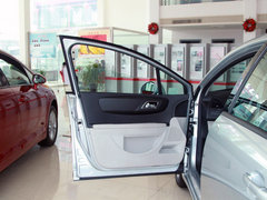 2011款 三厢 1.6L 自动 时尚型