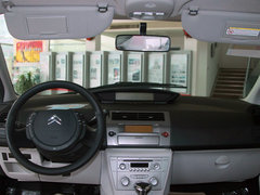 2011款 三厢 1.6L 自动 时尚型