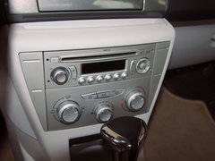 2011款 三厢 1.6L 自动 时尚型