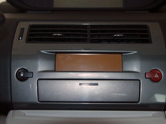 2011款 三厢 1.6L 自动 时尚型