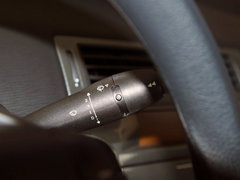 2011款 三厢 1.6L 自动 时尚型