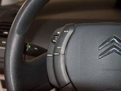 2011款 三厢 1.6L 自动 时尚型