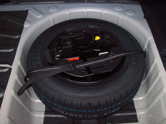 2011款 三厢 1.6L 自动 时尚型