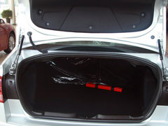2011款 三厢 1.6L 自动 时尚型