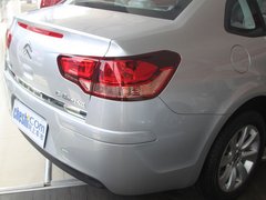 2011款 三厢 1.6L 自动 时尚型