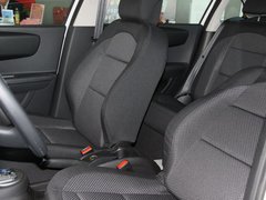 2011款 三厢 2.0L 自动 豪华型