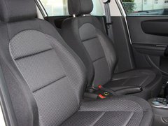 2011款 三厢 2.0L 自动 豪华型