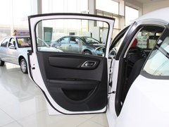 2011款 三厢 2.0L 自动 豪华型