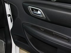 2011款 三厢 2.0L 自动 豪华型