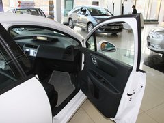 2011款 三厢 2.0L 自动 豪华型