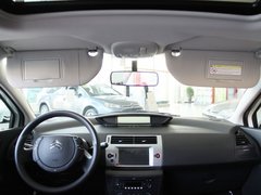 2011款 三厢 2.0L 自动 豪华型