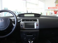 2011款 三厢 2.0L 自动 豪华型
