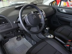 2011款 三厢 2.0L 自动 豪华型