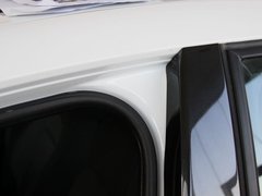 2011款 三厢 2.0L 自动 豪华型