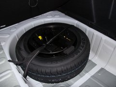 2011款 三厢 2.0L 自动 豪华型