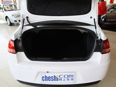 2011款 三厢 2.0L 自动 豪华型