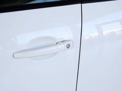 2011款 三厢 2.0L 自动 豪华型