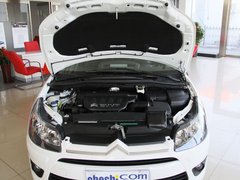 2011款 三厢 2.0L 自动 豪华型