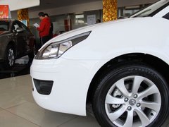 2011款 三厢 2.0L 自动 豪华型