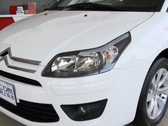 2011款 三厢 2.0L 自动 豪华型