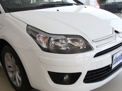 2011款 三厢 2.0L 自动 豪华型