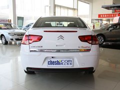 2011款 三厢 2.0L 自动 豪华型