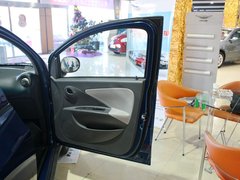 2010款 1.3L 自动 豪华型 5座