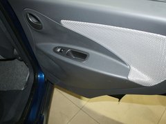 2010款 1.3L 自动 豪华型 5座