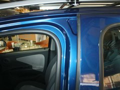 2010款 1.3L 自动 豪华型 5座