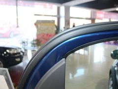 2010款 1.3L 自动 豪华型 5座