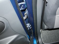2010款 1.3L 自动 豪华型 5座