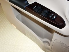 2010款 2.5V 自动 风度菁英版