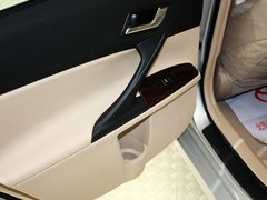 2010款 2.5V 自动 风度菁英版