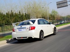 2011款 2.5T 手动 WRX STI 三厢