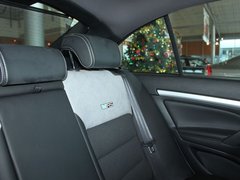 2010款 RS 2.0T 5座