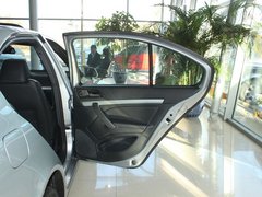 2010款 RS 2.0T 5座