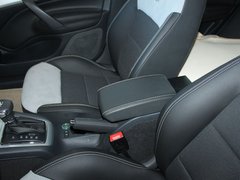 2010款 RS 2.0T 5座