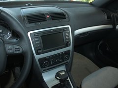 2010款 RS 2.0T 5座