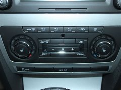 2010款 RS 2.0T 5座