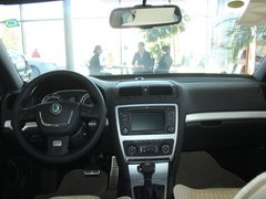 2010款 RS 2.0T 5座