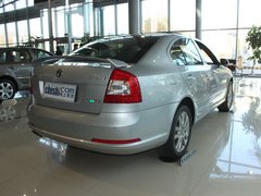 2010款 RS 2.0T 5座