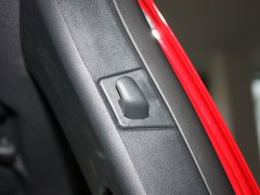 2010款 RS 2.0T 5座