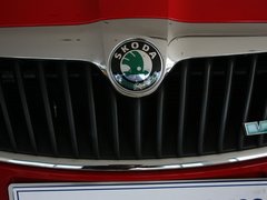 2010款 RS 2.0T 5座